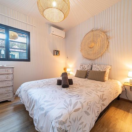 Villa Latrille - Piscine - Sauna - Jacuzzi 拉萨尔勒班 外观 照片